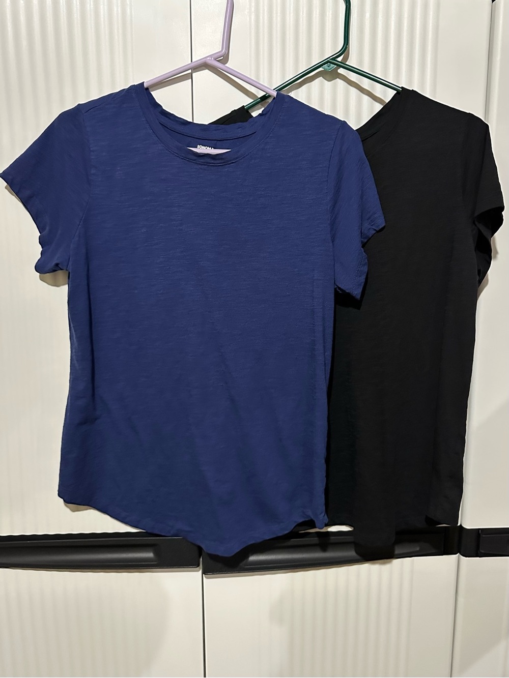 Sonoma Short Sleeve Crewneck Tee in Navy and Black set of 2